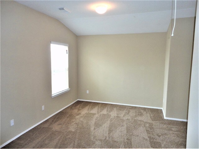 Building Photo - 802 Bandon Ln