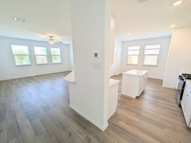 Building Photo - 14821 Lone Rock Lane