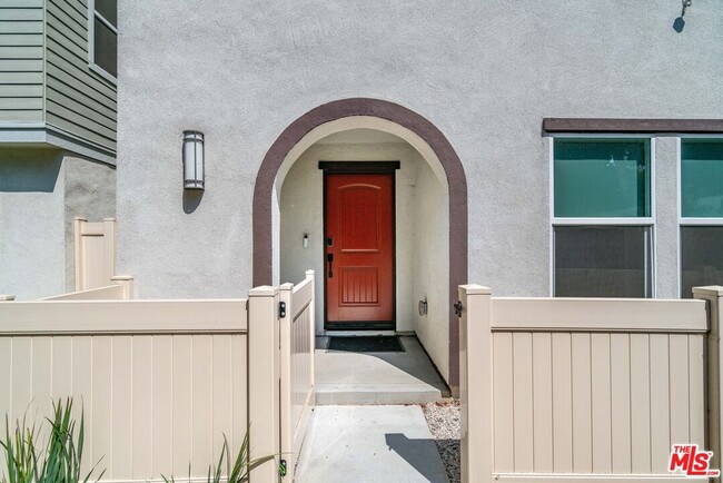Building Photo - 515 Daniel Freeman Cir