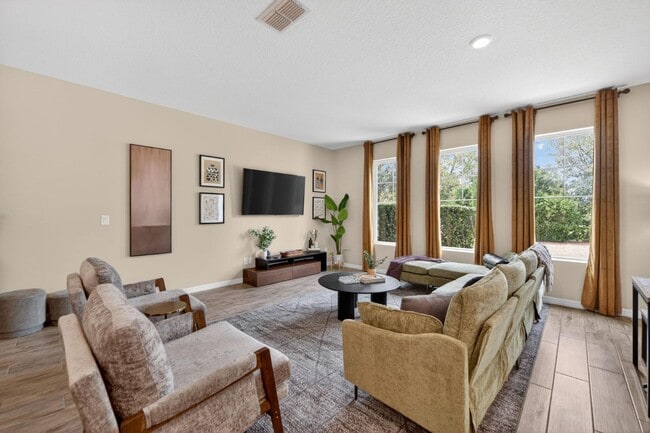 Building Photo - 632 Benoi Dr