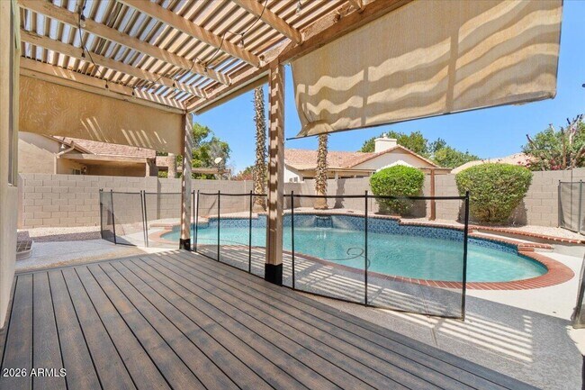 Building Photo - 3260 S Laguna Dr