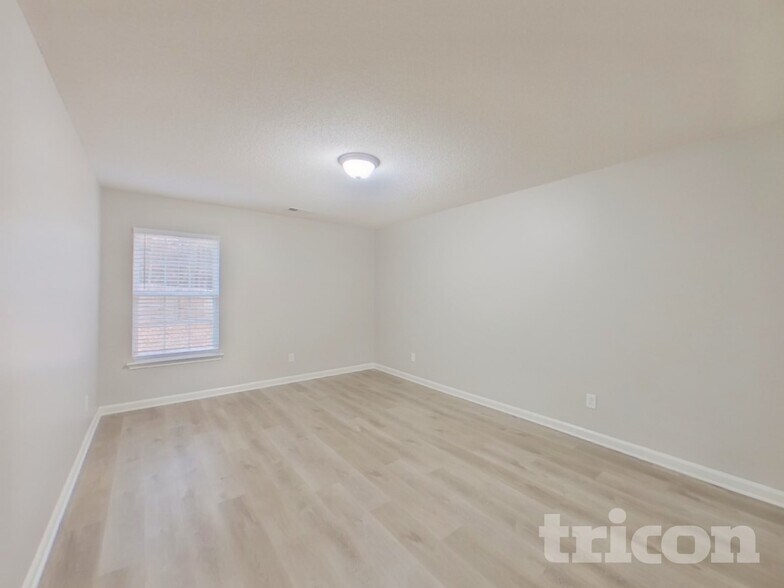 Building Photo - 1217 Aderley Oak Dr