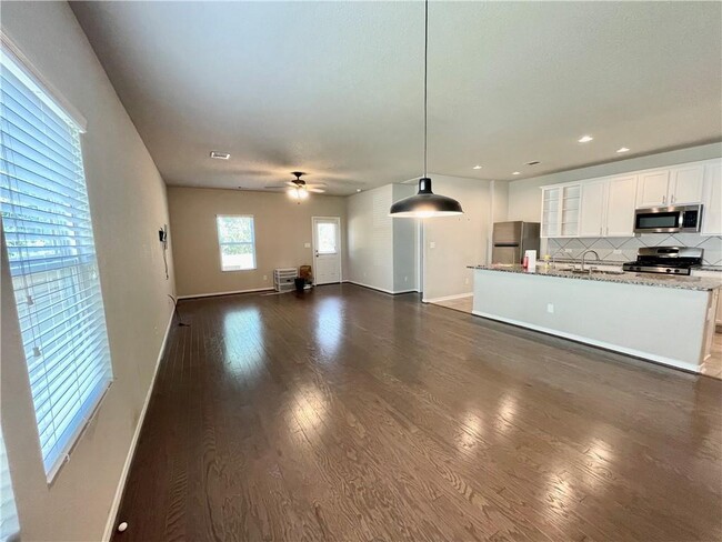 Building Photo - 412 Westminster Dr