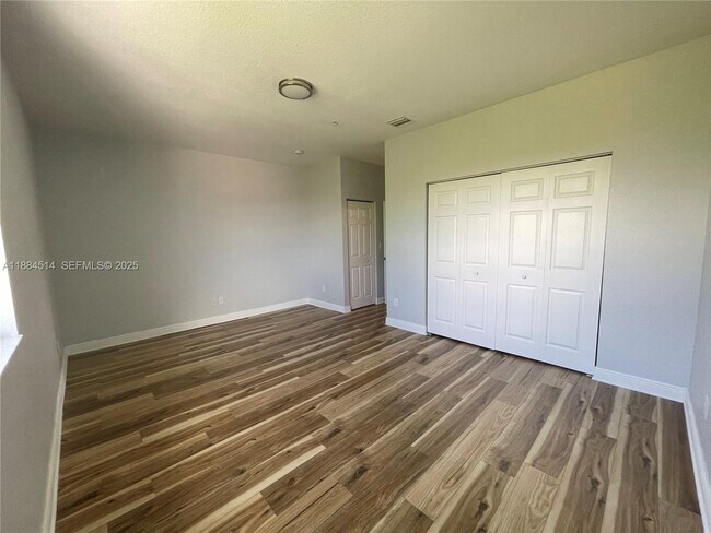 Building Photo - 974 SW 147th Ave