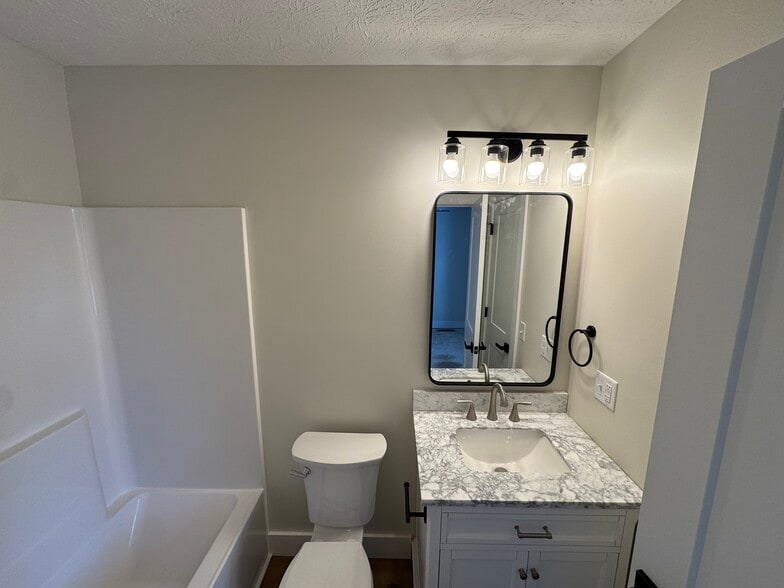 Building Photo - 9607 County Road 107