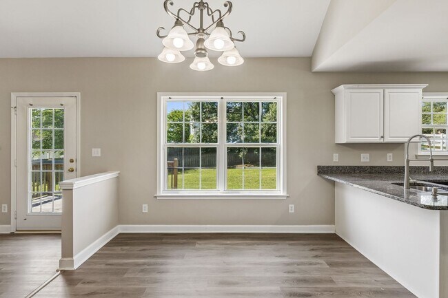 Building Photo - 2601 Danbury Cir