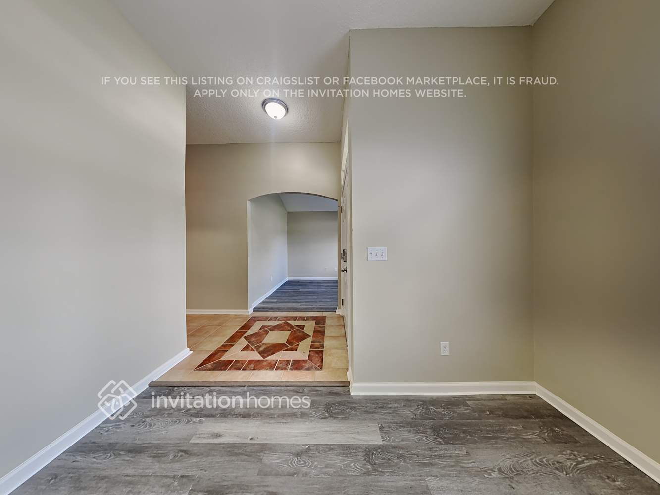 Building Photo - 1672 Northglen Cir