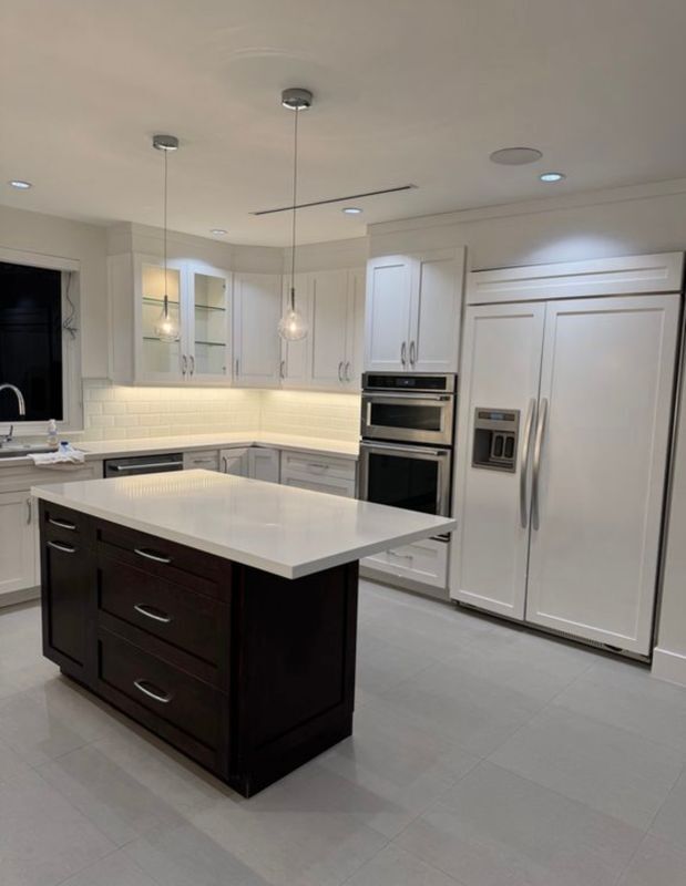 Building Photo - 2930 SW 79th Ct