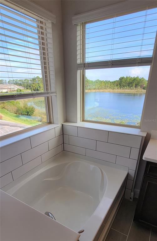 Building Photo - 9753 Lost Creek Dr