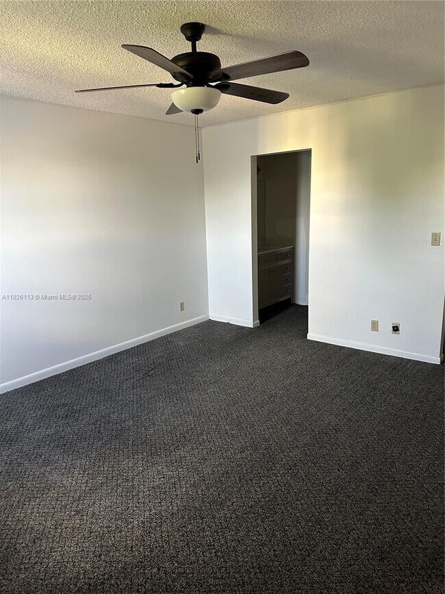 Building Photo - 6575 W Oakland Park Blvd