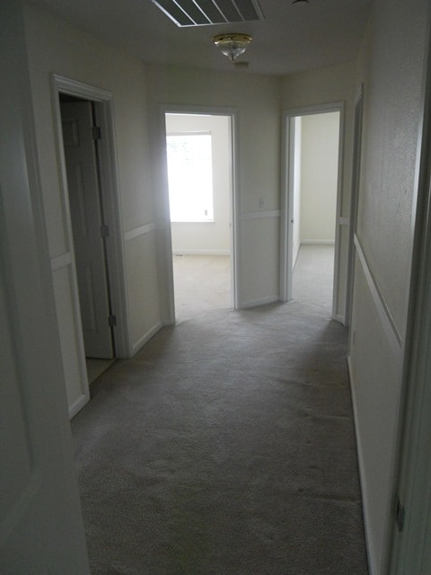 Building Photo - DUPONT! 3 BEDROOM 2.5 BATH CONDO WITH 2 CA...