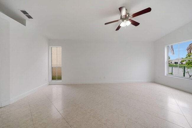 Building Photo - 2042 NW 184th Way