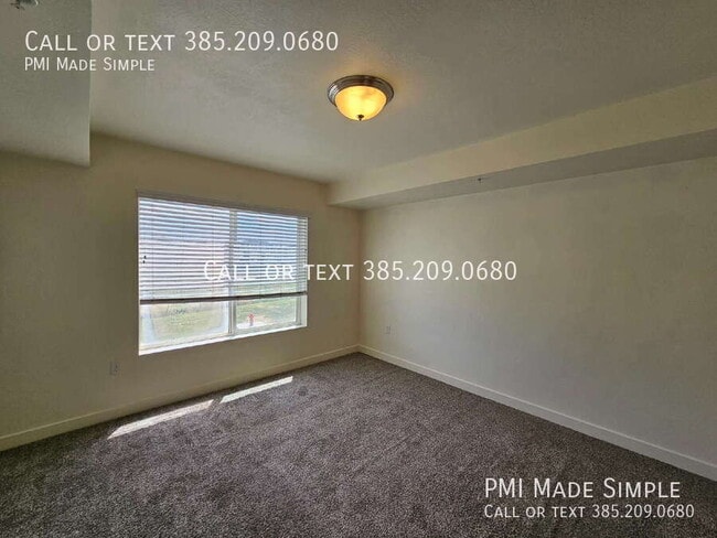 Building Photo - 783 E 550 S