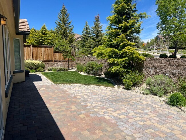 Building Photo - Del Webb Sierra Canyon Home