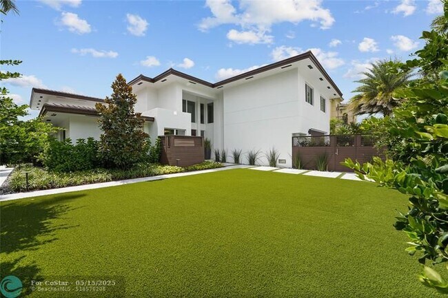 Building Photo - 325 Seven Isles Dr