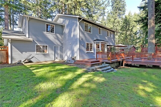 Building Photo - Bellevue 4 bd 2.5 bath house close to Micr...