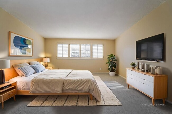 Building Photo - 10612 Rose Cir