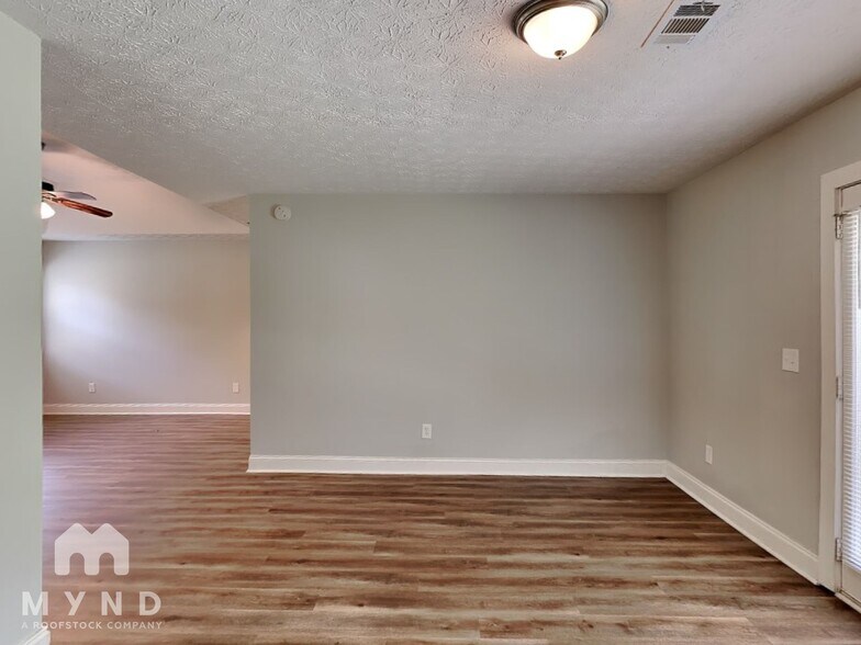 Building Photo - 80 Countryside Ln