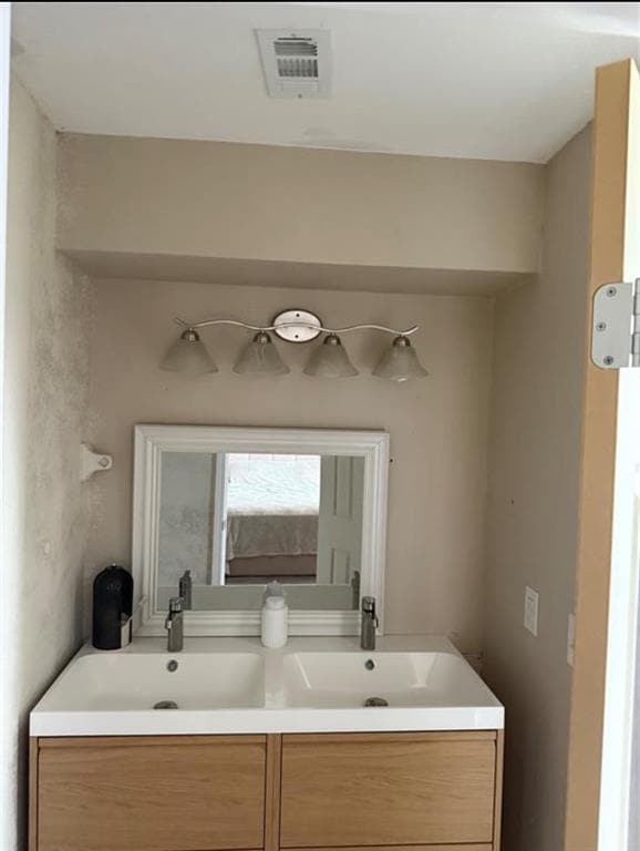 Building Photo - 2714 Skelton Dr