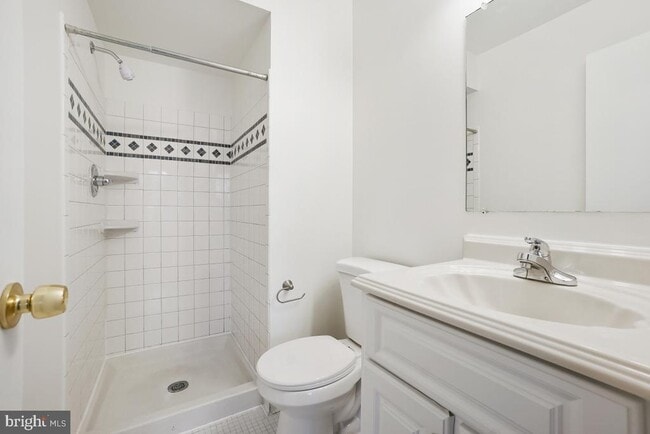 Building Photo - 3908 Ferrara Dr