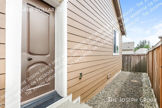 Building Photo - 4535 Sand Dollar Dr