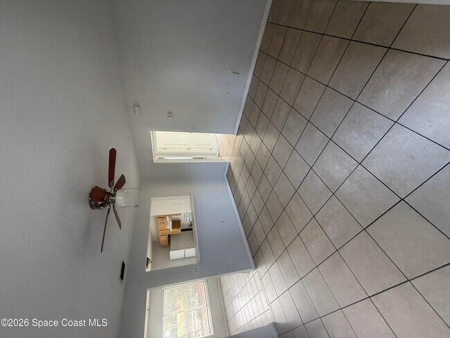 Building Photo - 1527 Schoolhouse St