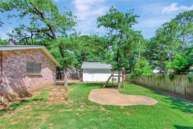 Building Photo - 3414 Hampshire Dr