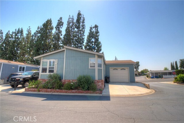Building Photo - 2851 Rolling Hills Dr