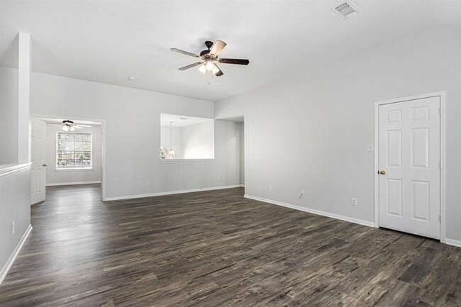 Building Photo - 907 Hinsdale