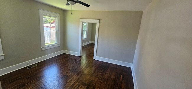 Building Photo - Cozy 1-Bedroom, 1-Bathroom Apartment in Hi...