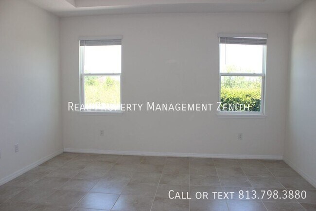 Building Photo - 33163 Sand Creek Dr