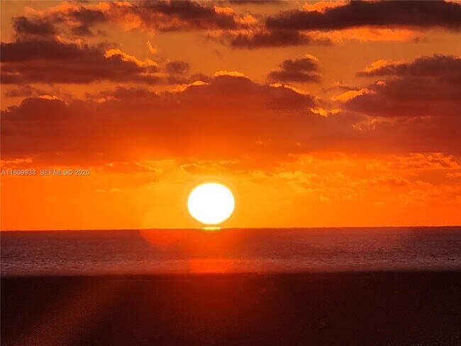 Building Photo - 3535 S Ocean Dr