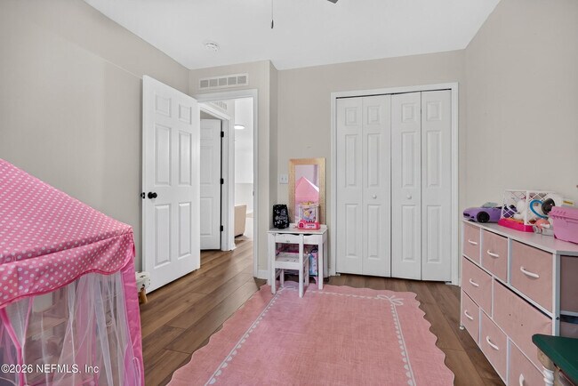 Building Photo - 7038 St Ives Ct