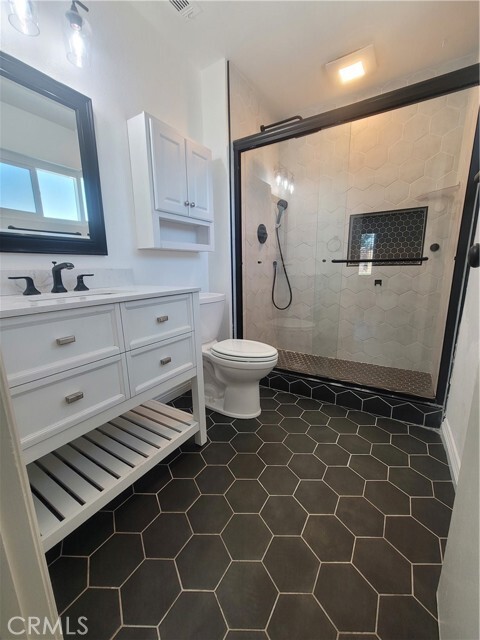 Building Photo - 35054 Beech Ave