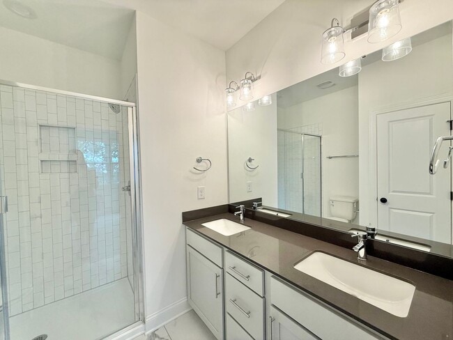 Building Photo - Newly Built 4BD, 3.5BA Northeast Raleigh T...