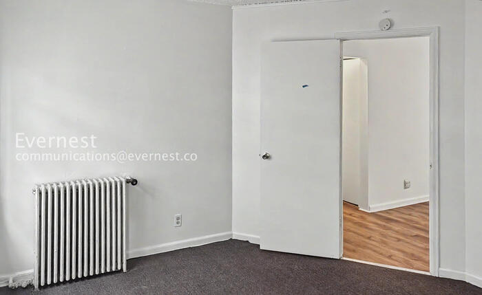 Building Photo - 135 Mathews St