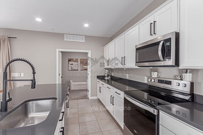 Building Photo - 36728 N Alderney Ct