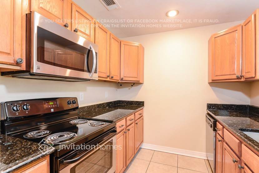 Building Photo - 7317 Canal Blvd