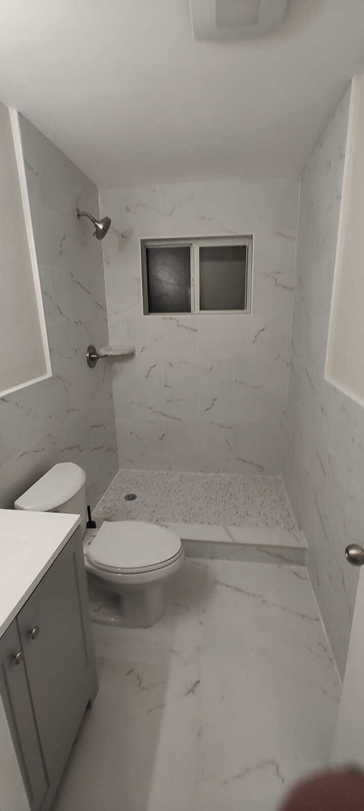 Building Photo - 2504 NW 9th Ln