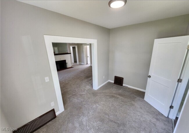 Building Photo - 2753 Canfield Rd