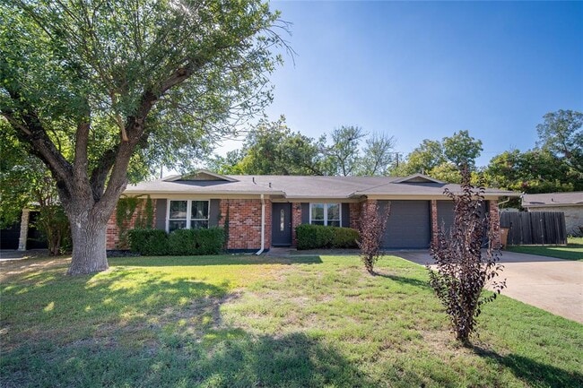 Building Photo - 7402 Bucknell Dr