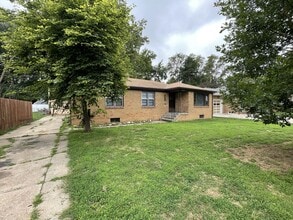 Building Photo - 5015 Marinda St