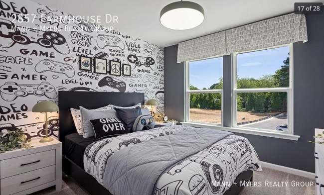 Building Photo - 2857 Farmhouse Dr