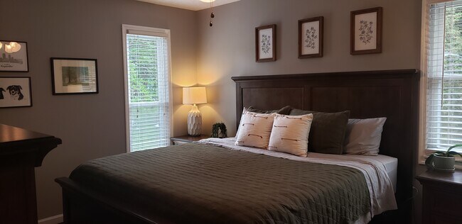 Master bedroom - 316 Wardley Rd