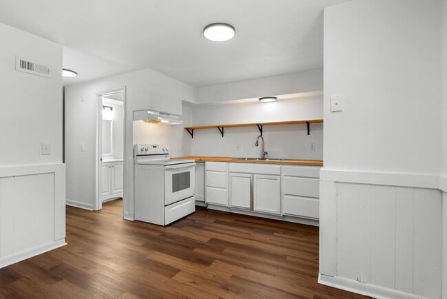 Building Photo - 612 Andrea Ct