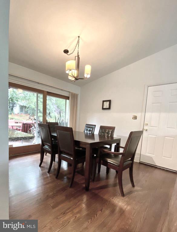 Building Photo - 9808 Forest Grove Dr