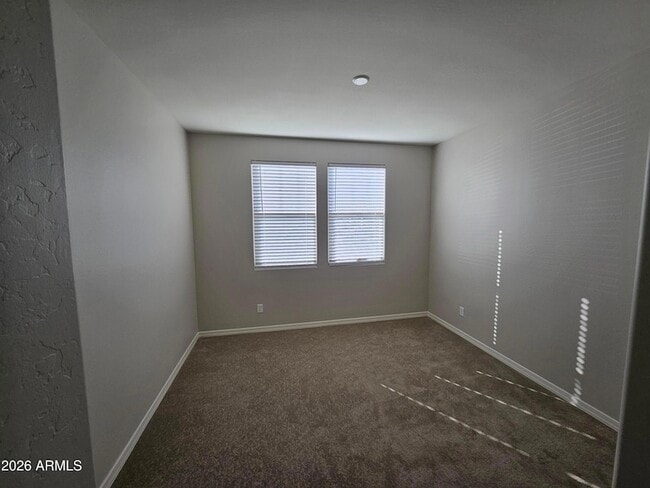 Building Photo - 3010 E Augusta Ave