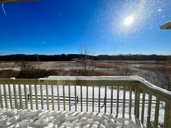 Building Photo - 290 Crestview Dr