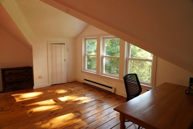 Building Photo - 9 Pulvers Ln