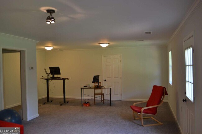 Building Photo - 1620 Grand Jct